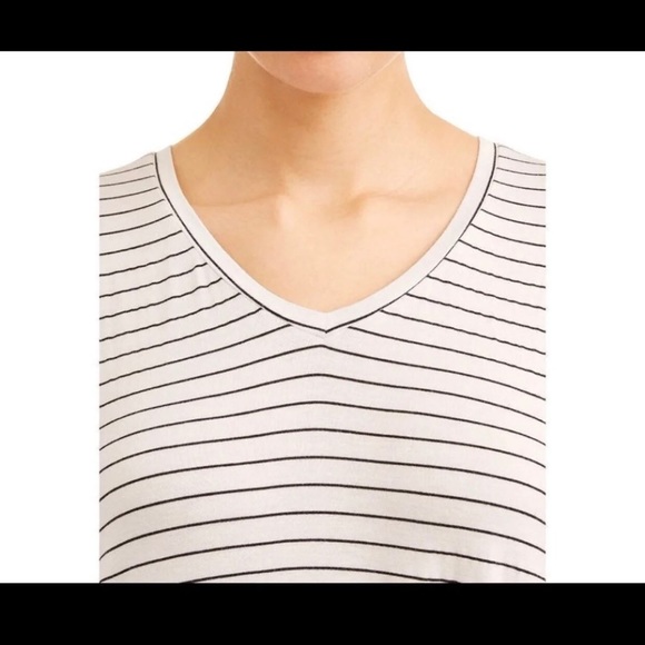 NWT-Tie Die Shirt🔥MAKE AN OFFER🔥 - Picture 5 of 8